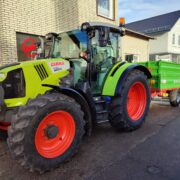 Claas Arion 440